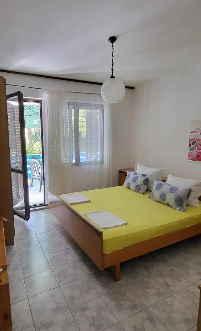 Residence Paula Jadranovo 0*,